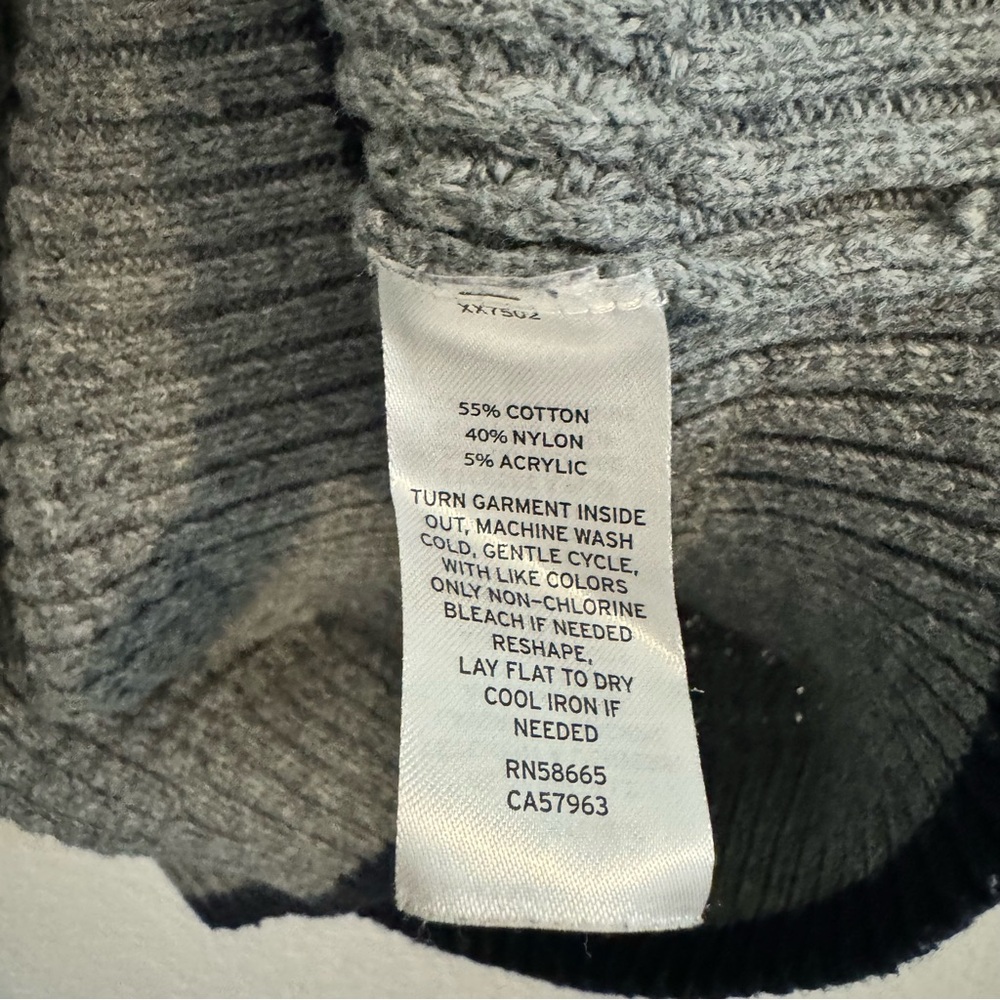 Bundle  - Tucker + Tate in Gray and Old Navy in Black & White. Size Boys… - Picture 8 of 16